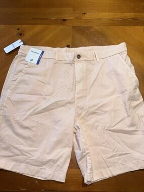 Caribbean 9” Inseam Pink Shorts Size 38 Retail $69.50 NWT
